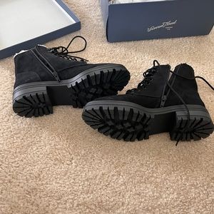 Universal Thread Sherpa Lined Womens Winter Boots New In Box. Black size 7